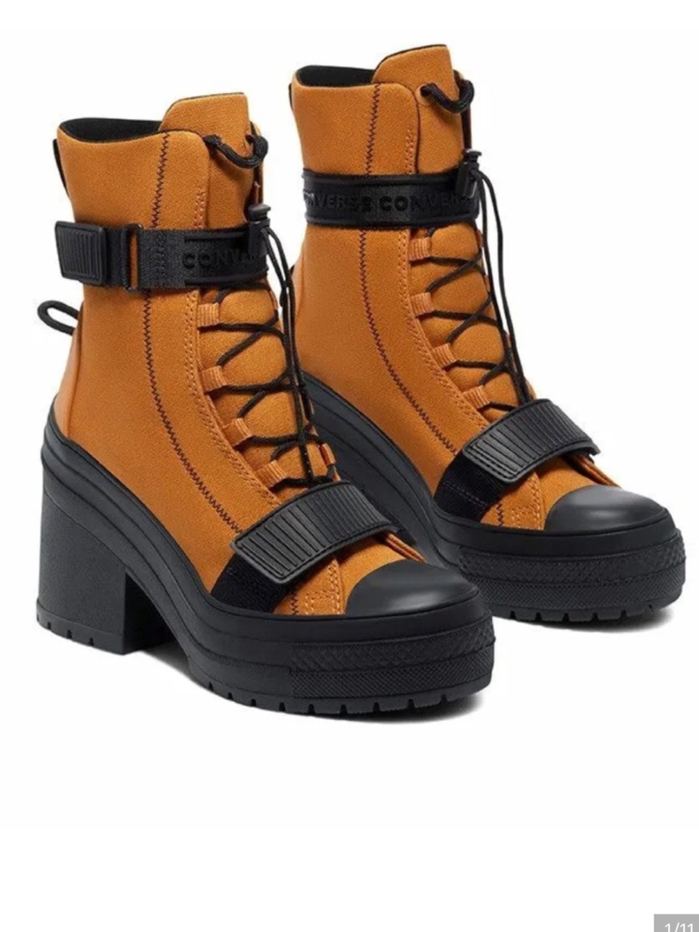 Converse Women's Chuck Taylor All Star  Platform Heeled Boots Size 7.5